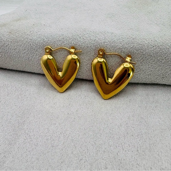 Harper Heart Hoop - Picture 3 of 3